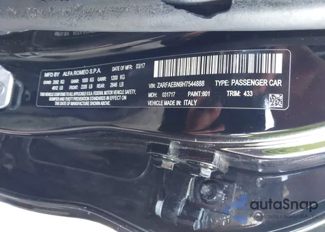 2017 Alfa Romeo Giulia Rwd из США, поврежденный, VIN ZARFAEBN9H7544888